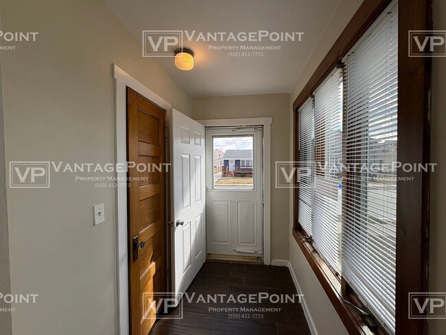 Building Photo - 2110 Lincoln St