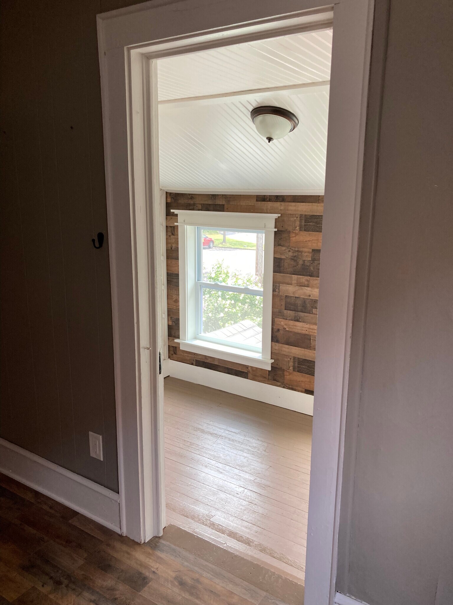 Building Photo - 1320 Otter St