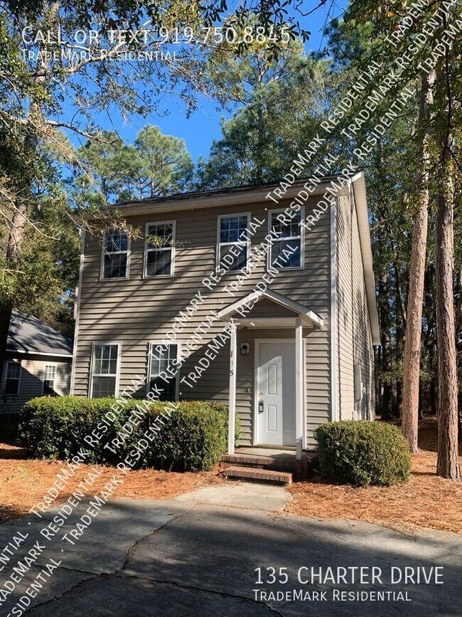 Building Photo - 135 Charter Dr