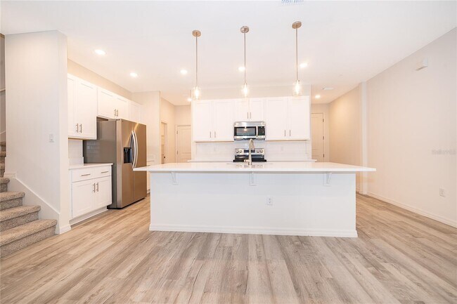 Building Photo - 5261 Luisa Ct