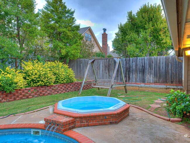 Building Photo - 4 Bedrooms - 3 Bathrooms - 3 Car Garage - ...