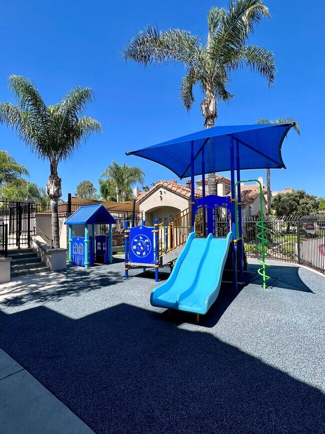 Building Photo - Beautiful 2 Bedroom Home in Windsong