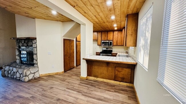 Building Photo - 54315 Pine Crest Ave