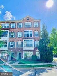 Building Photo - 19251 Harlow Square