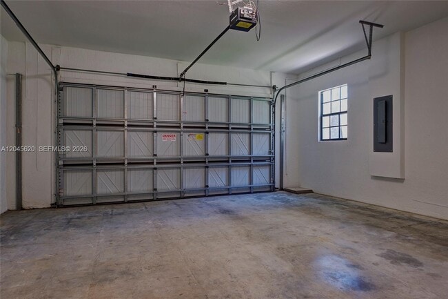 Building Photo - 142 SW 127th Terrace