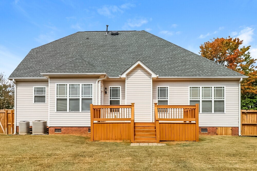 Building Photo - 8638 Castle Cliff Dr