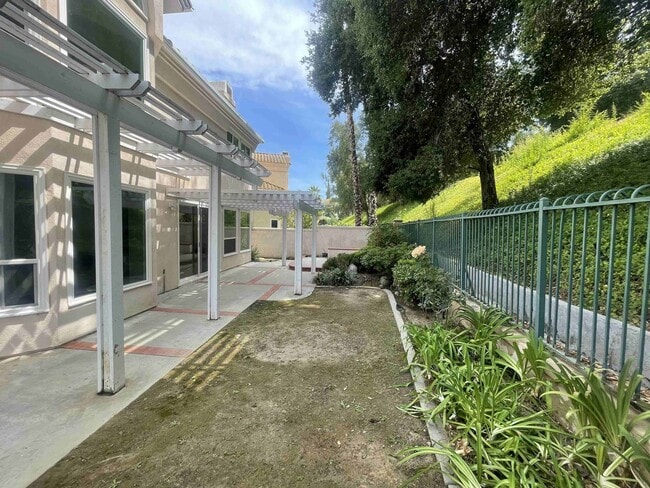 Building Photo - CALABASAS MEDITERRANEAN ESTATE IN THE BELL...