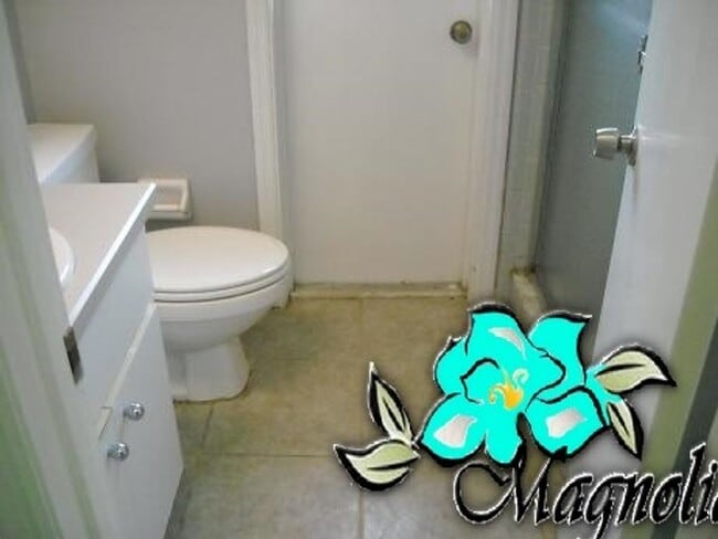 Building Photo - Dr. Phillips 4 Bedroom 2 Bathroom,