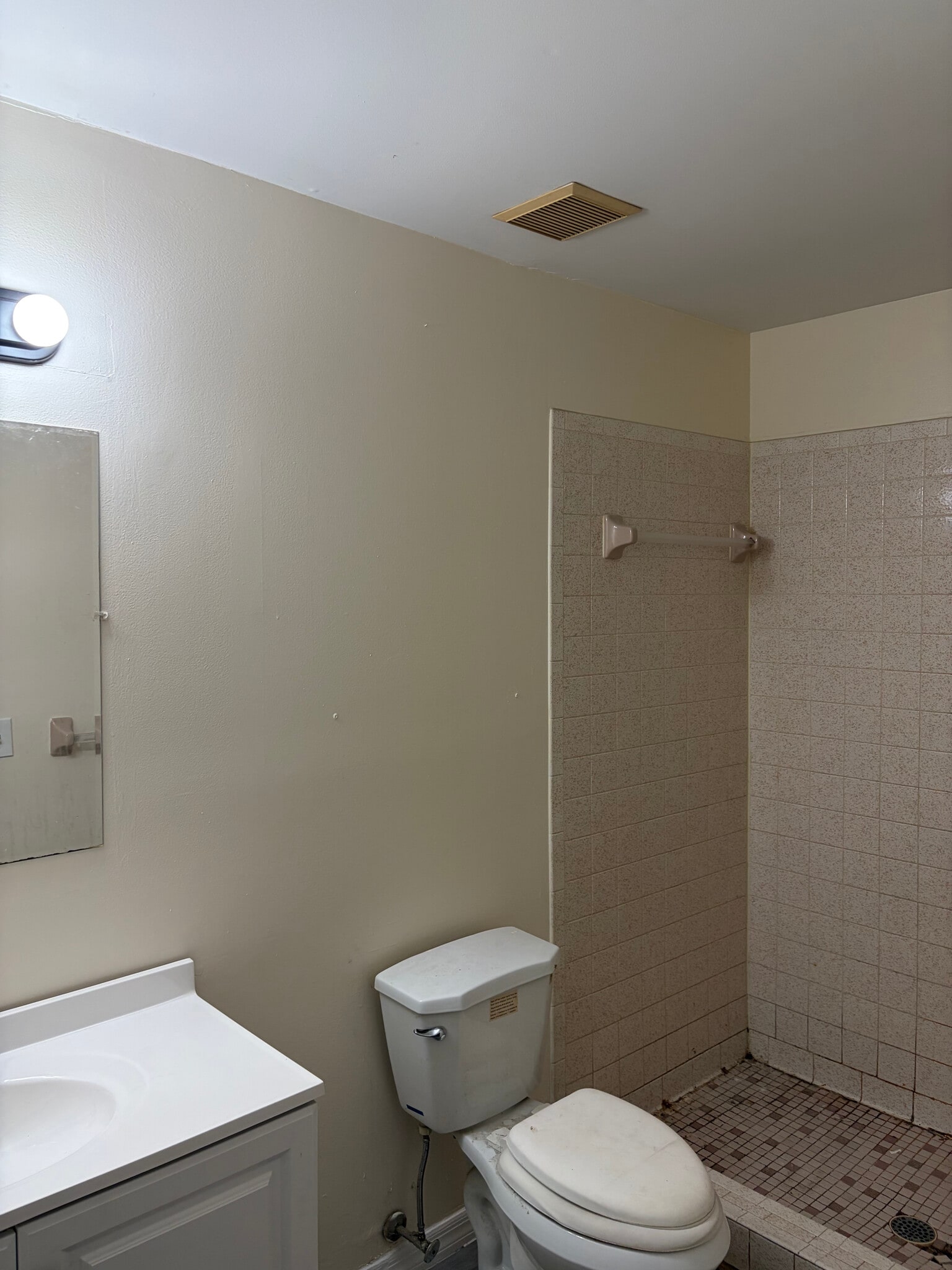 Building Photo - 1000 Pope St NW