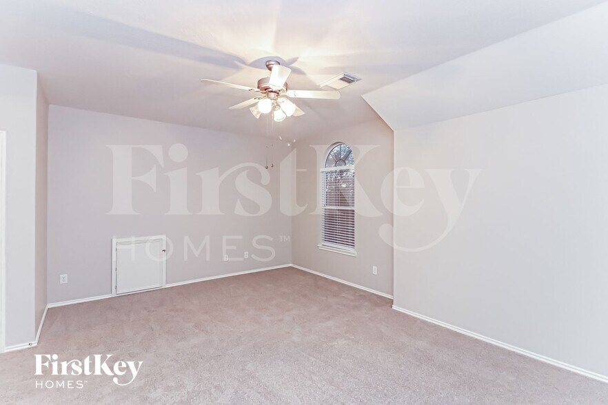 Building Photo - 18126 Iris Edge Way