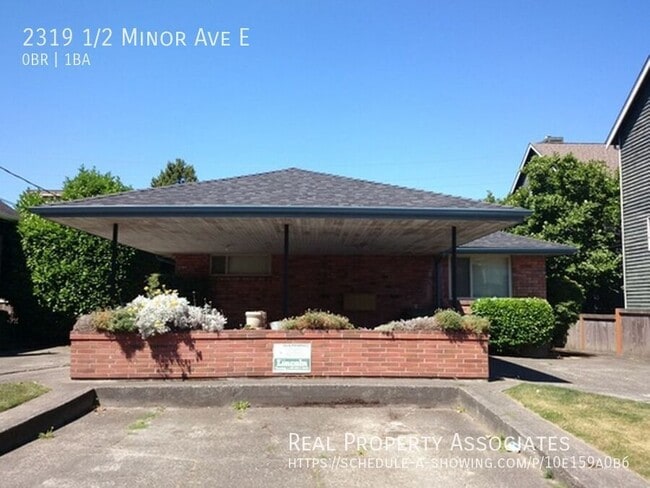 Primary Photo - 2319 1/2 Minor Ave E-