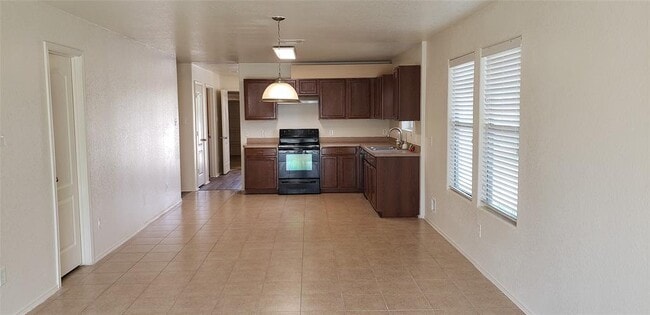 Building Photo - 1119 Desert Oasis Ln