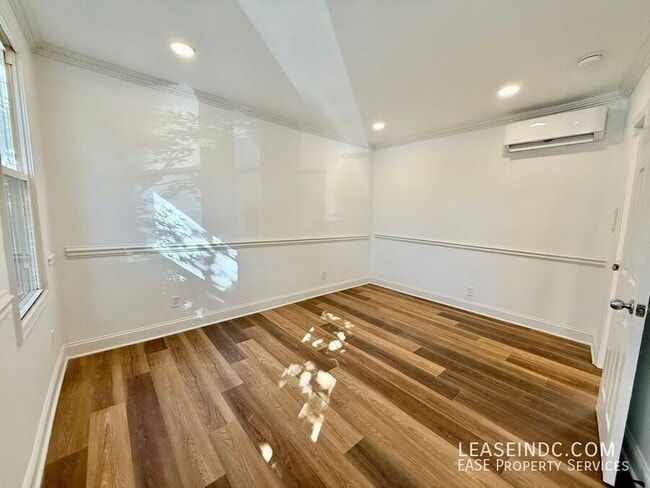 Building Photo - 513 N Street NW-