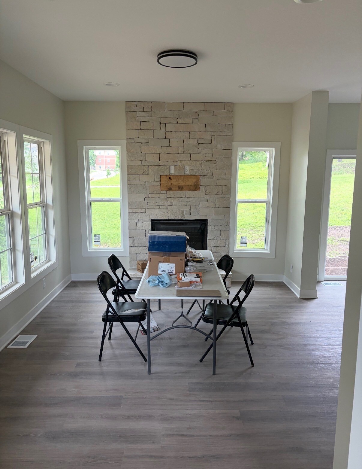 Living Room - 712 N 1st St