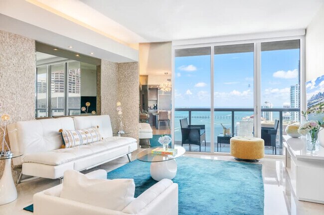 Building Photo - 485 Brickell Ave