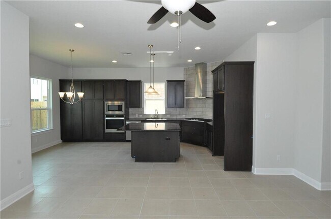 Building Photo - 3750 E Palm Valley Blvd