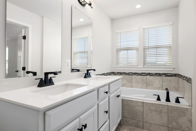 Building Photo - Family-Friendly Townhome for Rent in Baker Farm, Middletown, DE! Rent $2,995.00/month