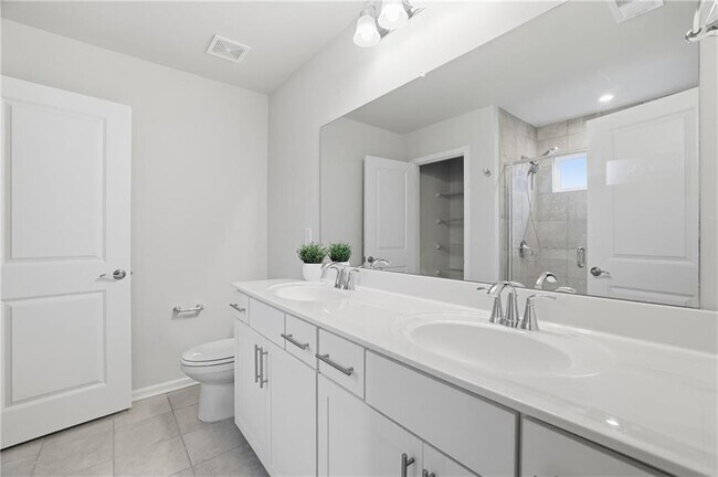 Building Photo - 1543 Maston Rd