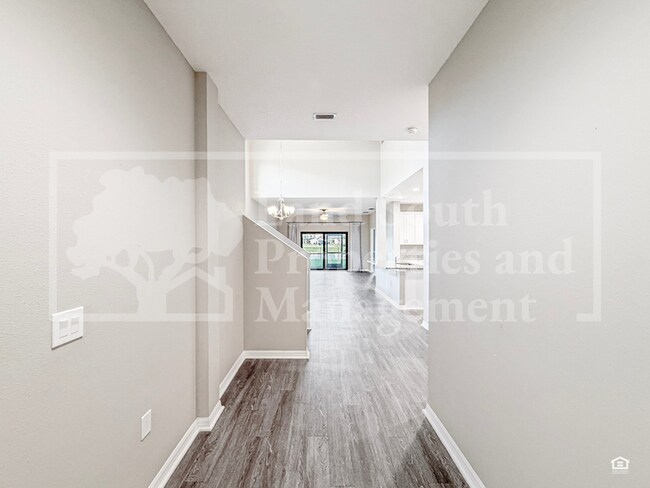 Building Photo - 3389 Cup Dr