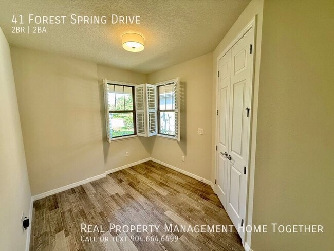 Building Photo - 41 Forest Spring Dr