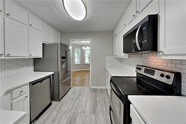 Building Photo - 2920 Summit Point Ct