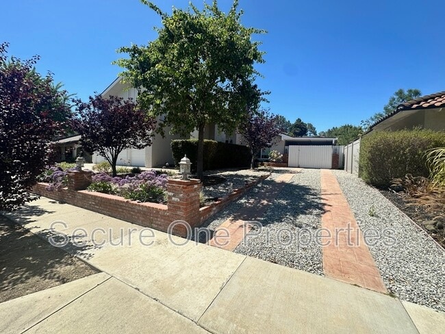 Building Photo - 288 W Siesta Ave