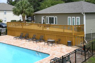 Pool - Hillwood Apartments