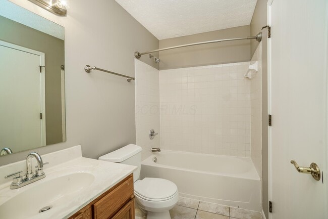 Building Photo - 1104 Mullens Ct