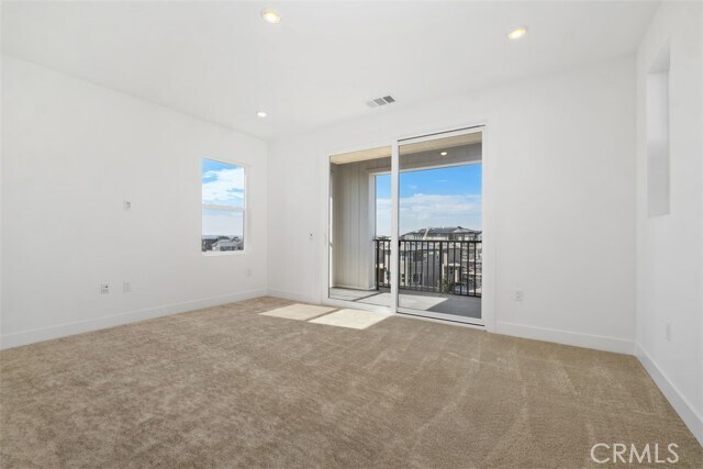 Building Photo - 125 Seep