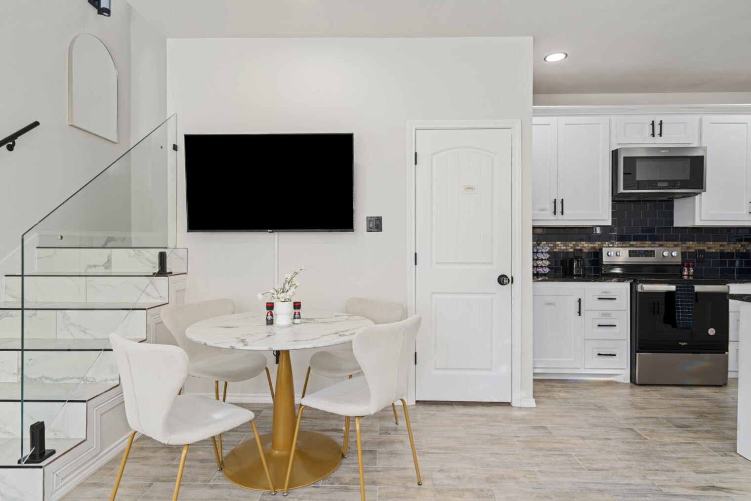 Building Photo - 3518 Dennis St