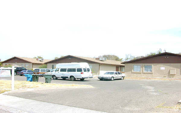 Building Photo - Desert Cove