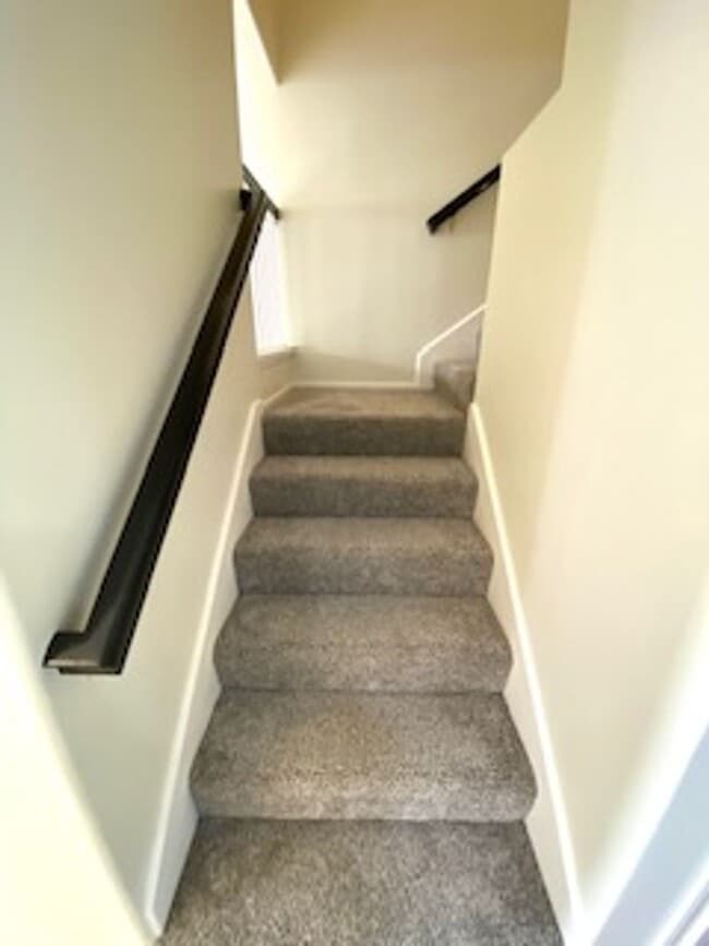 Building Photo - *Coming Soon!*  Remodeled 3 bedroom townho...