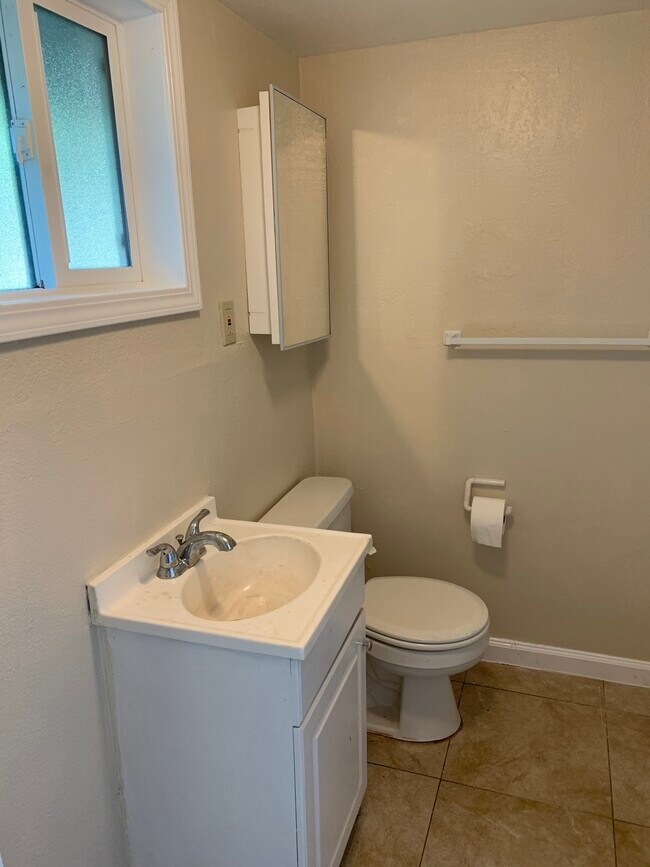 Vanity - 17364 N Bruella Rd