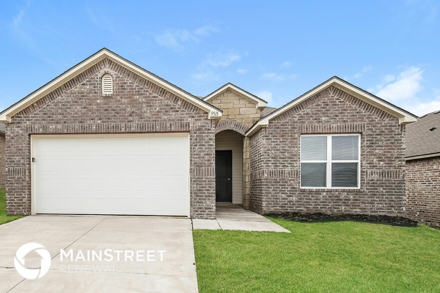 Building Photo - 9513 Laredo Ln