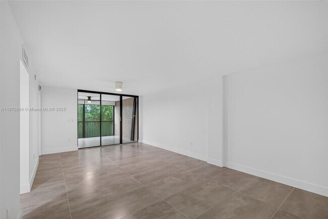 Building Photo - 2812 N 46th Ave