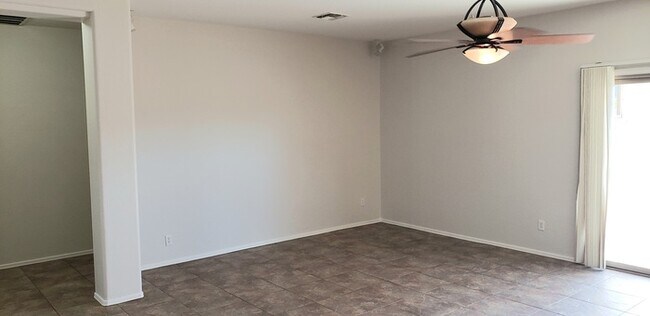 Building Photo - Stunning Laveen Village home with built-in...