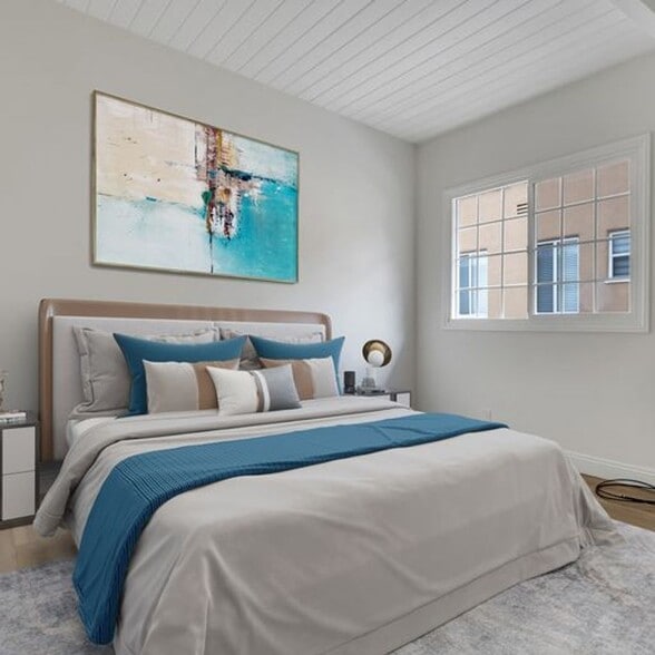 Interior Photo - Holt Luxury Investments LLC