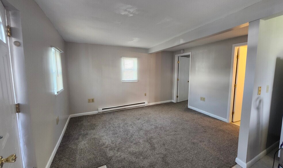 Building Photo - 317 Clearfield Ave