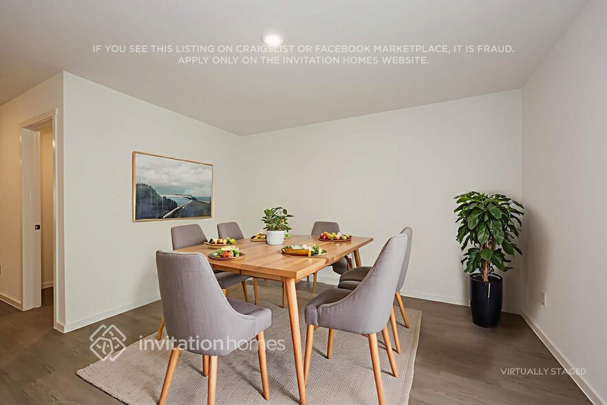 Building Photo - 2739 Bronte Blvd