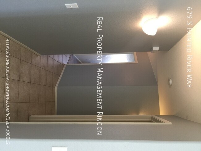 Building Photo - 679 S Painted River Way