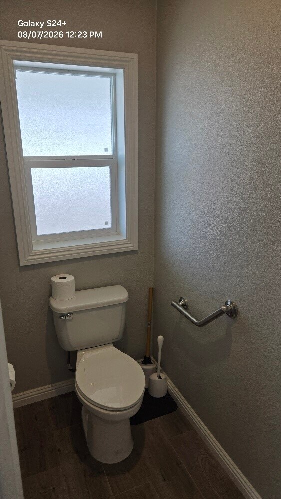 Building Photo - 1361 Shadowglen Way