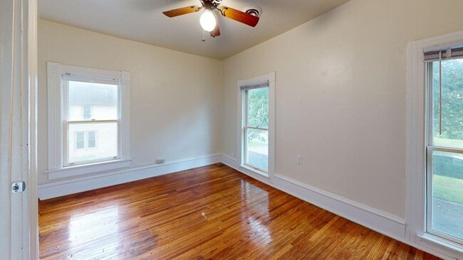 Building Photo - 814 Burnett Ave