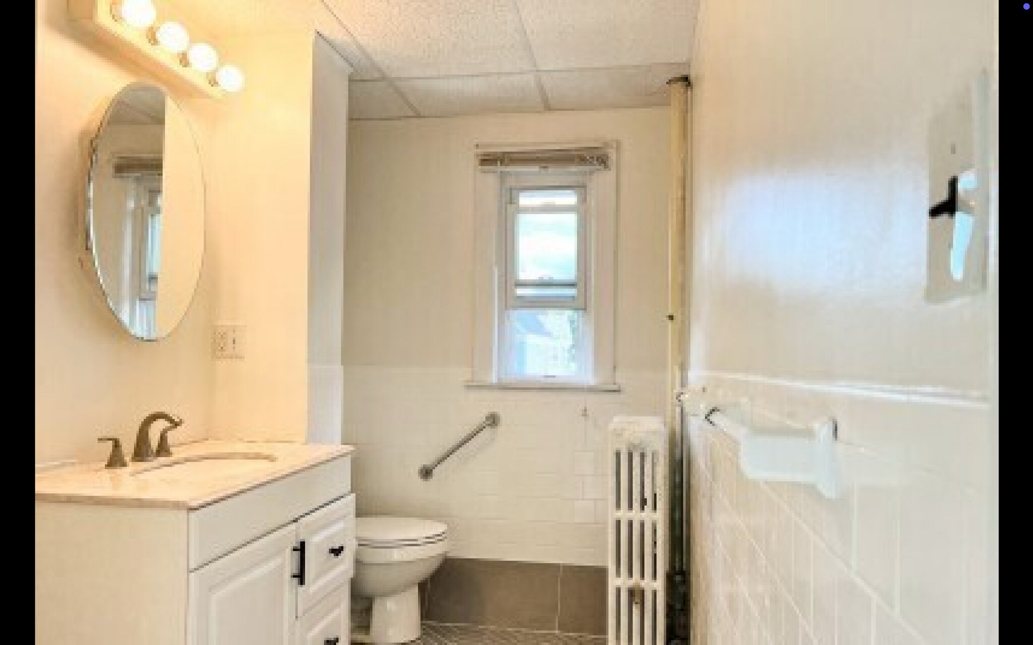 Building Photo - 10 Smythe St
