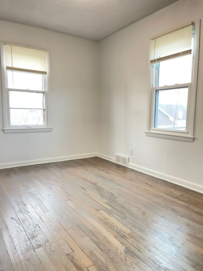 Building Photo - 3826 N 36th St