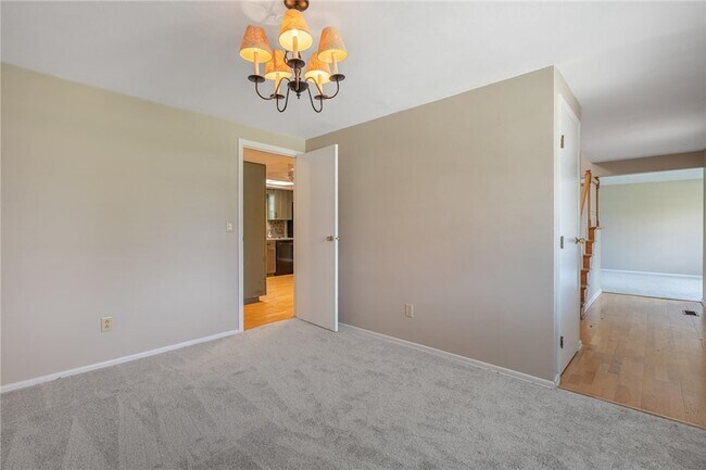 Building Photo - 7072 Cliffstone Dr