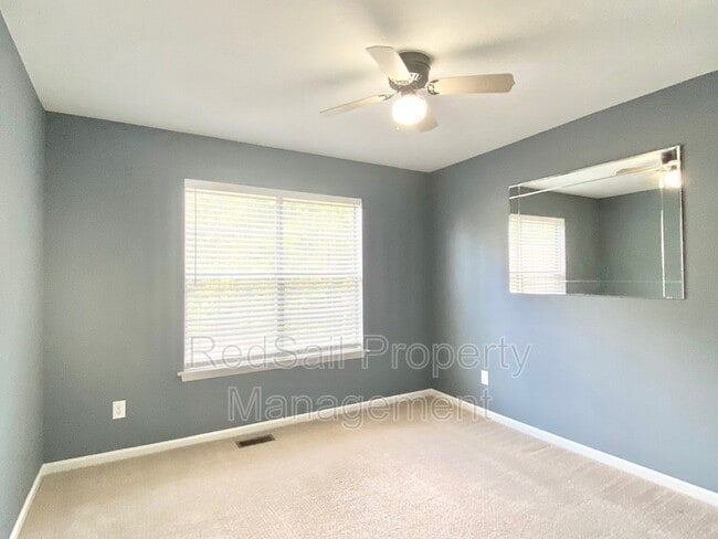 Building Photo - 41 Creekstone Dr