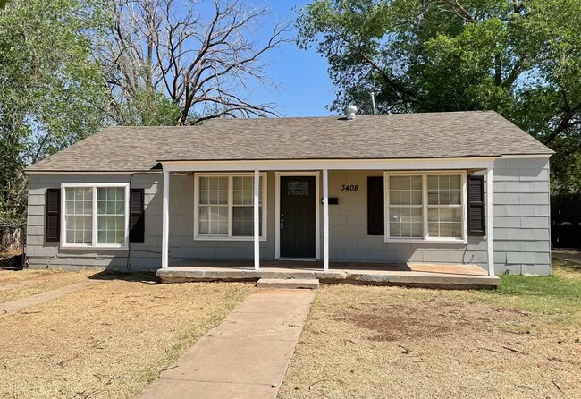 Building Photo - 4 bed close to TTU!!