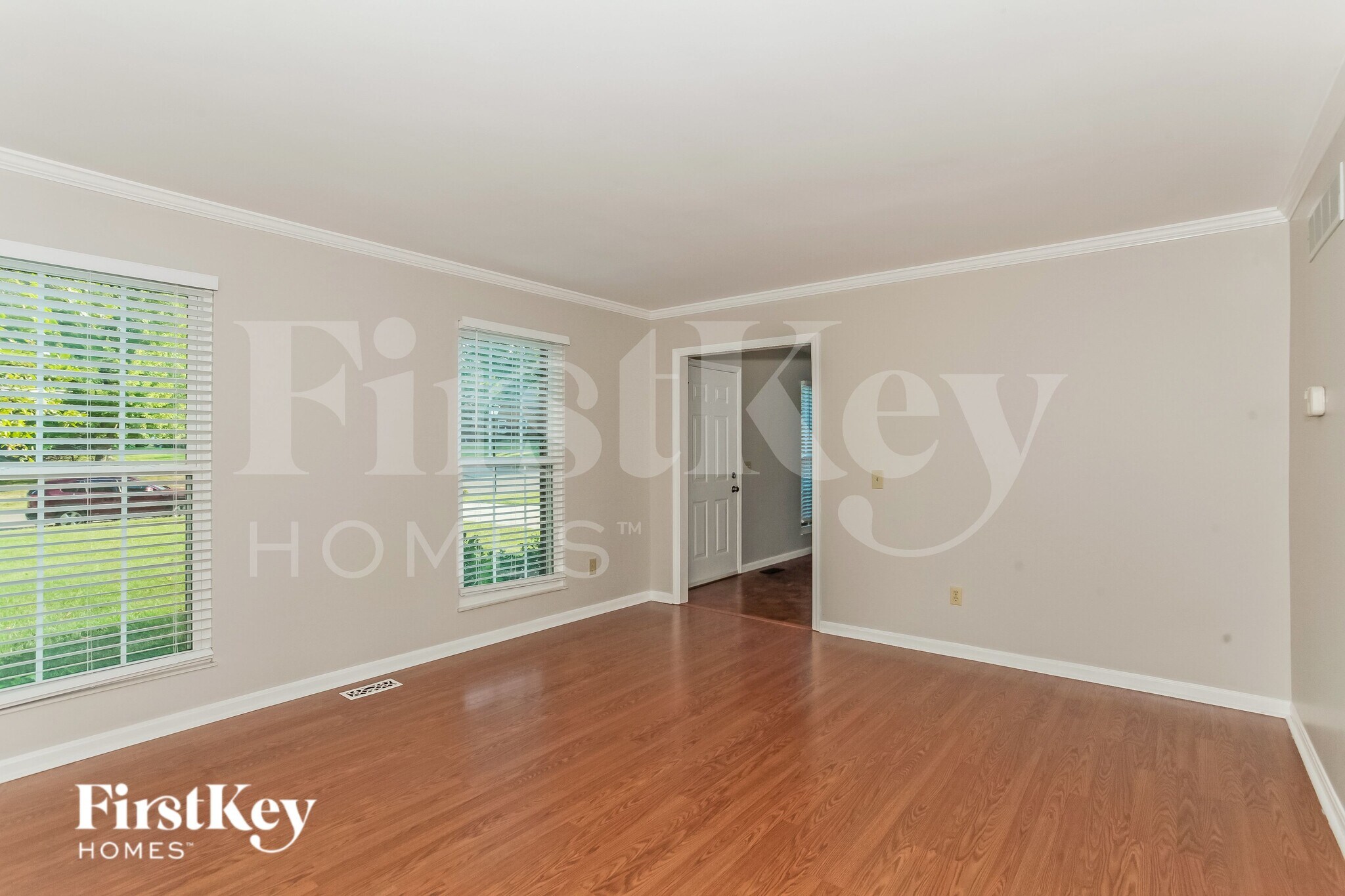 Building Photo - 6409 Hummingbird Dr
