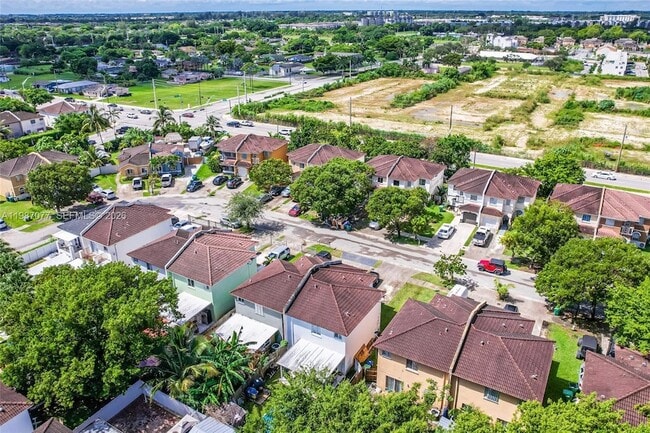 Building Photo - 26309 SW 136th Pl