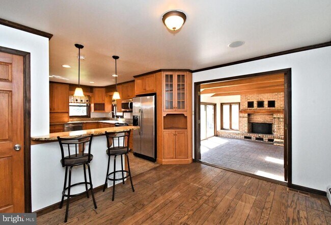 Building Photo - 306 Cedar Hill Rd